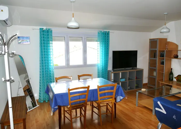 Apartmán Avec Jardin Et Parking Privatif Clos *